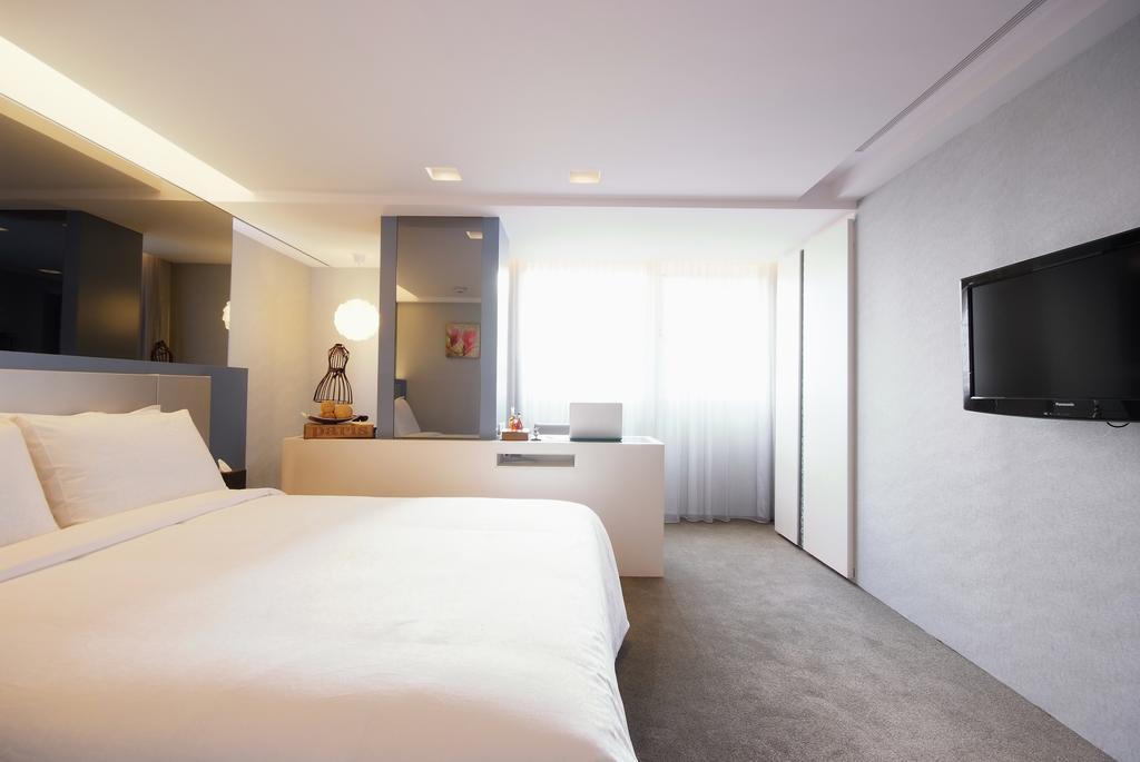 Forward Hotel Taipei Nangang Екстериор снимка