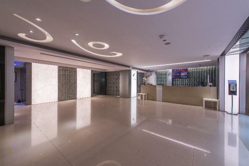 Forward Hotel Taipei Nangang Екстериор снимка